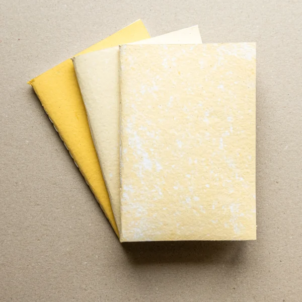 Alternative view of Egyszínű fűzött füzet