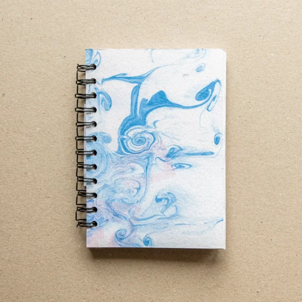 Alternative view of Márványos merítés – spirál füzet