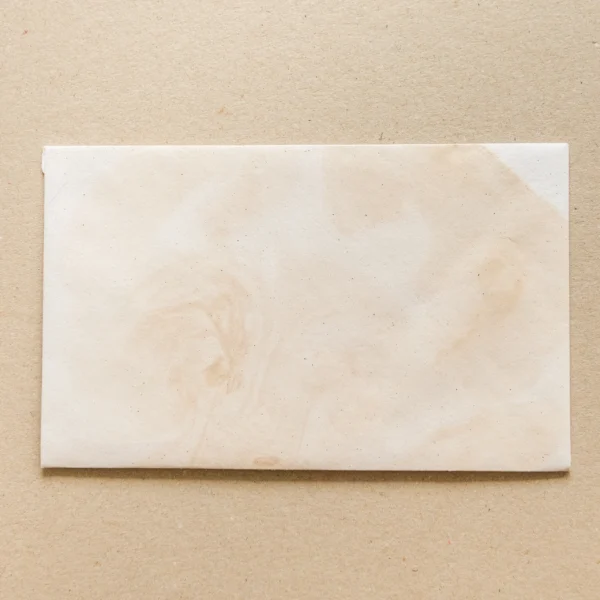 Alternative view of Normál boríték – márványos merítés