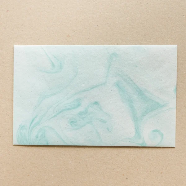 Normál boríték – márványos merítés