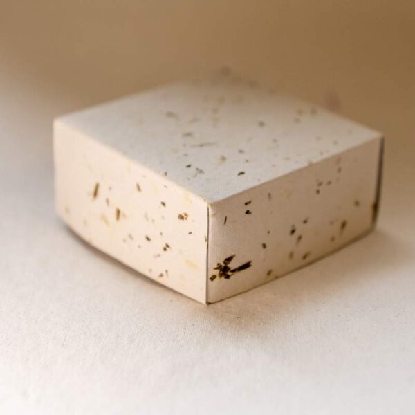 Alternative view of Egyszerű doboz – textúrás felület (1. variáció)